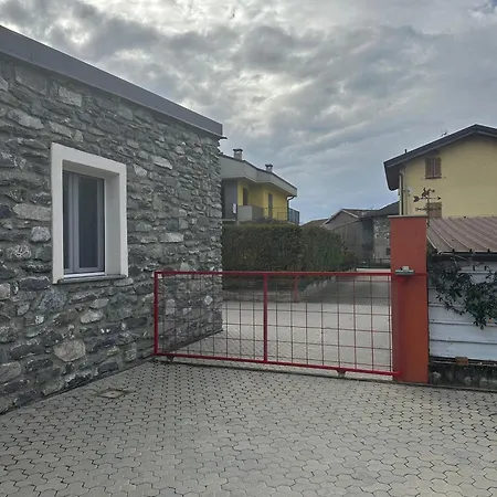 Lucky Luke's House Valtellina E Di Holiday home
