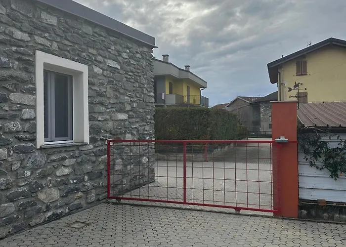 Lucky Luke's House Valtellina E Di Holiday home